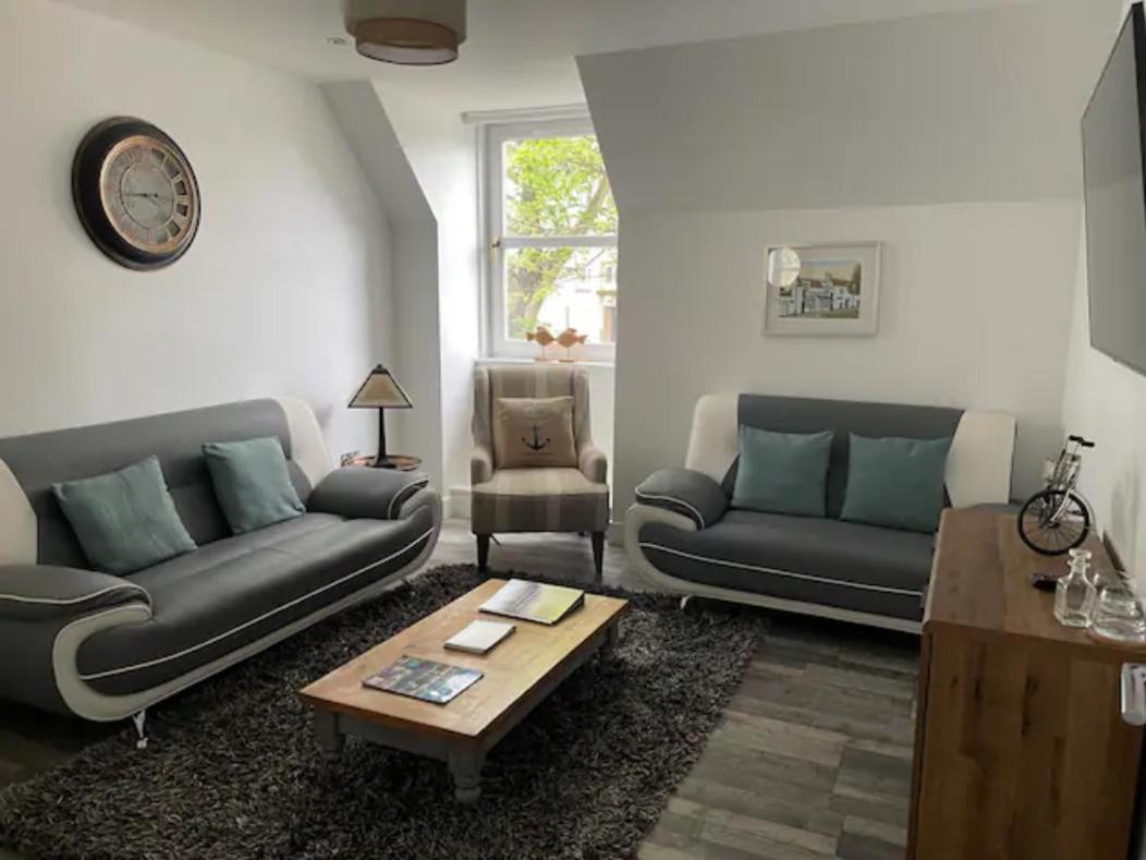 The Holiday Hoose Kinghorn Ngoại thất bức ảnh