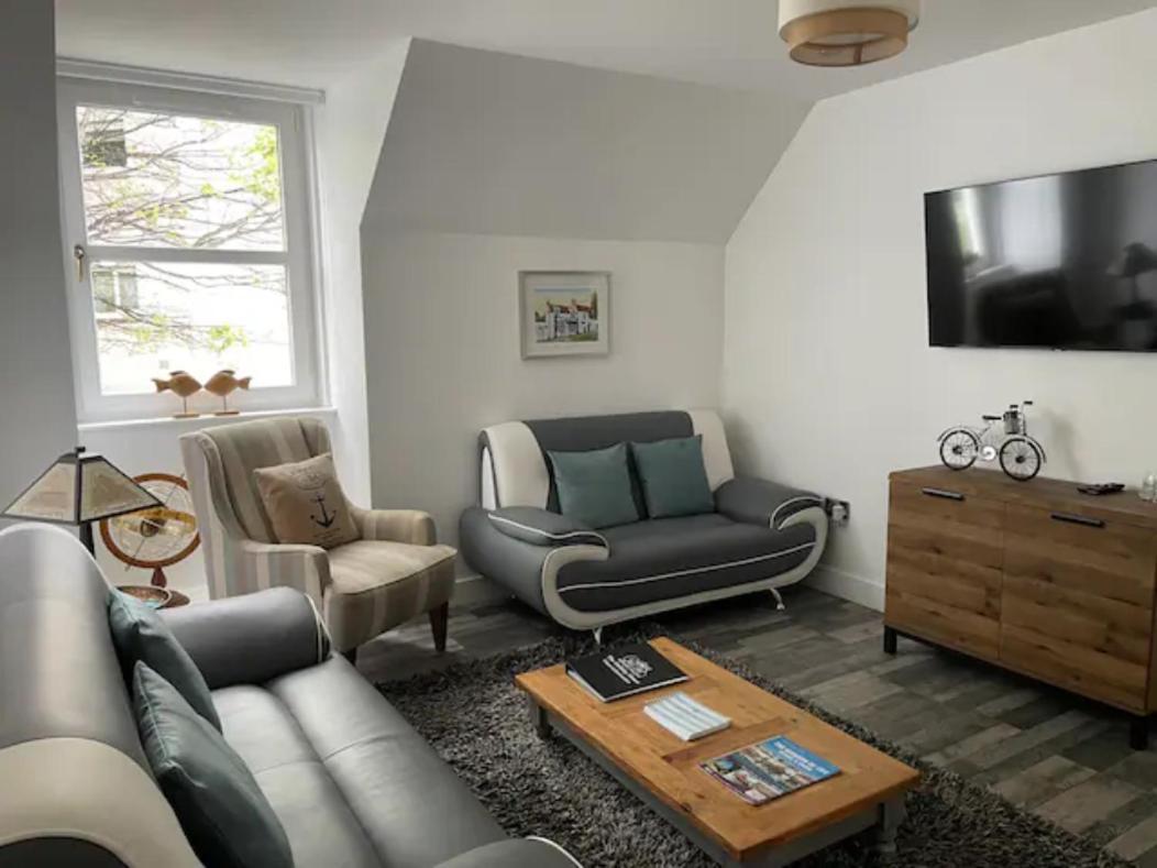 The Holiday Hoose Kinghorn Ngoại thất bức ảnh