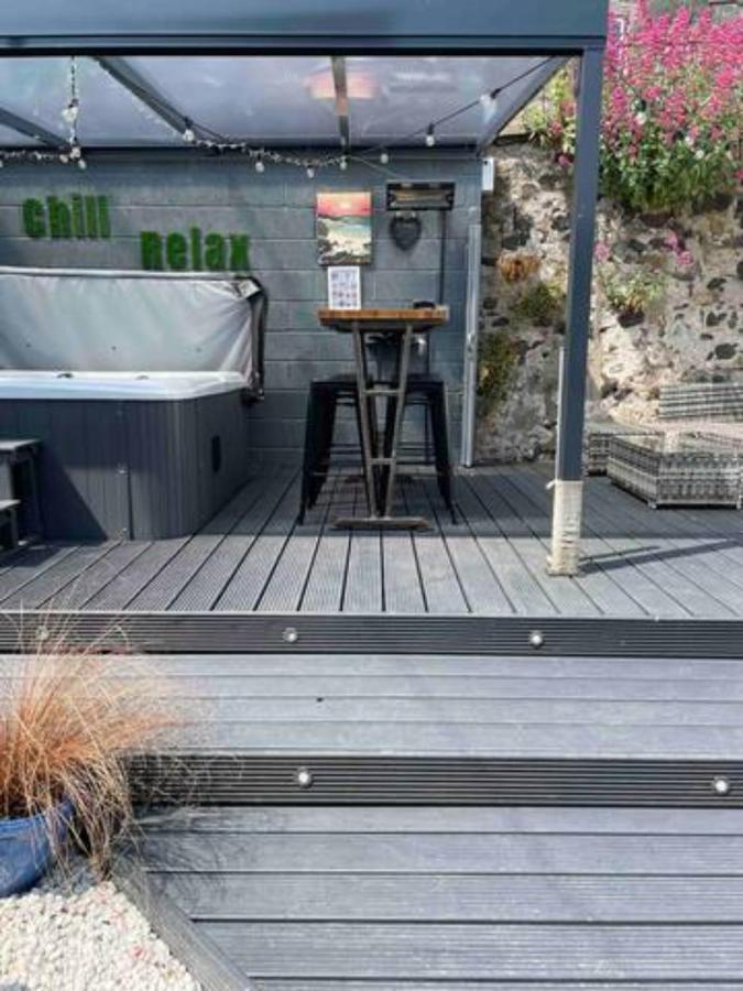 The Holiday Hoose Kinghorn Ngoại thất bức ảnh